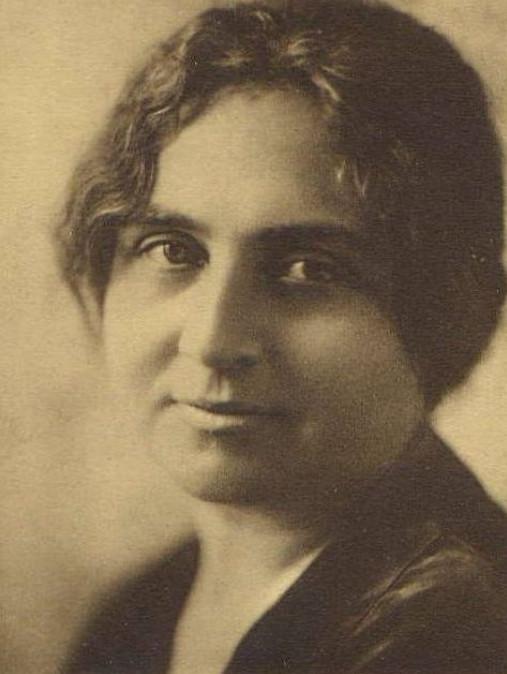 Portrait de Jeanne GALZY-BARADUC [2]