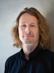 Portrait de John DE VOS